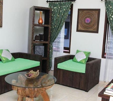 Pondok Villa Hotel ยอกยาการ์ตา ห้อง รูปภาพ
